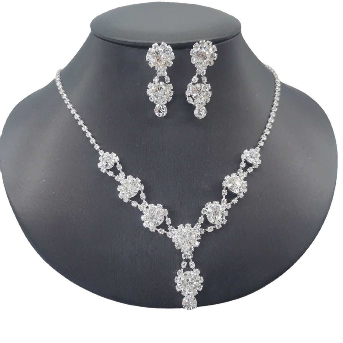 Ensemble de bijoux élégant en strass 3 pièces (RDC)- Idéal pour : Mariages, soirées, et cadeaux.
